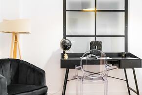 Main Square Apartments - LoftAffair