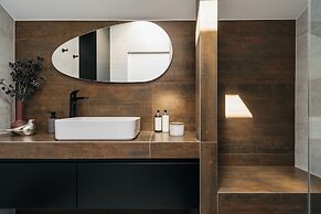 Main Square Apartments - LoftAffair