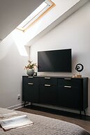 Main Square Apartments - LoftAffair