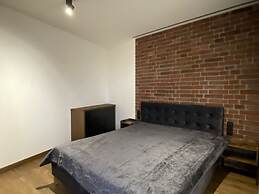 Main Square Apartments - LoftAffair