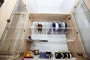 One Bedroom apartment for shopaholics