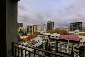 One Bedroom apartment for shopaholics