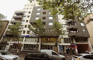 One Bedroom apartment for shopaholics