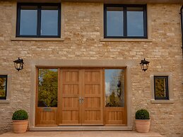 Woodchester Valley House