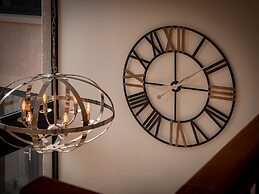 Woodchester Valley House