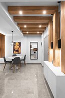 White and Wood Nilie Hospitality MGMT