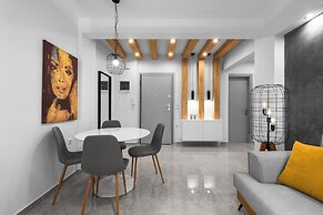 White and Wood Nilie Hospitality MGMT