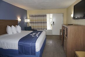 Days Inn by Wyndham Apopka/Orlando