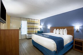Days Inn by Wyndham Apopka/Orlando