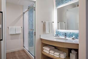 Opal Grand Oceanfront Resort & Spa
