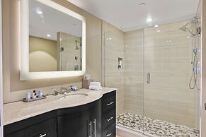 Opal Grand Oceanfront Resort & Spa