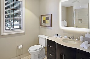 Opal Grand Oceanfront Resort & Spa