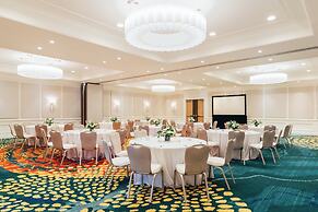 Opal Grand Oceanfront Resort & Spa