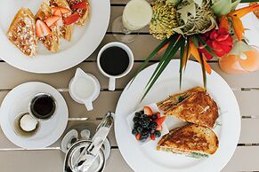 Opal Grand Oceanfront Resort & Spa