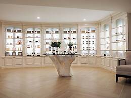 Opal Grand Oceanfront Resort & Spa