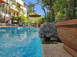 Charming Villas by Casa Holistic B&B