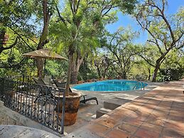 Charming Villas by Casa Holistic B&B