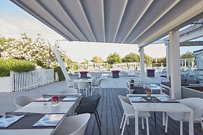 Quadrifoglio Village