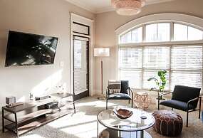 Furnished Apartments in Midtown