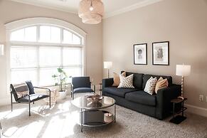 Furnished Apartments in Midtown