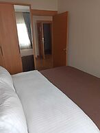 Ak Life Hotel & Suit