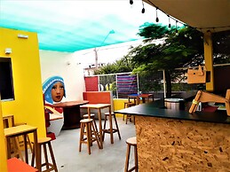 Happy Tree Hostel