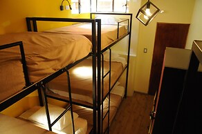 Happy Tree Hostel