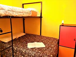 Happy Tree Hostel
