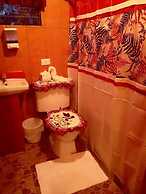 Pensión y Cabinas Colibrí Monteverde B&B