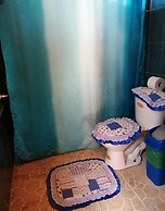 Pensión y Cabinas Colibrí Monteverde B&B