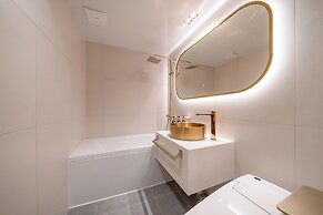 Hotel INSTA Suwon City Hall