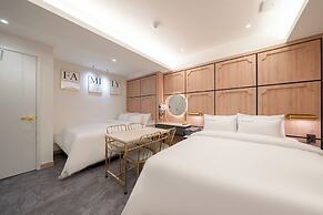 Hotel INSTA Suwon City Hall