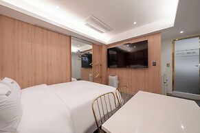 Hotel INSTA Suwon City Hall