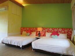 DeerStar Meihua Lake B&B