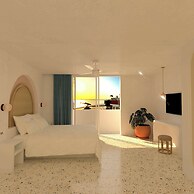 Perla La Paz, Tapestry Collection by Hilton
