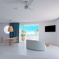Perla La Paz, Tapestry Collection by Hilton