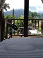 Hotel Concierge Flor y Canto