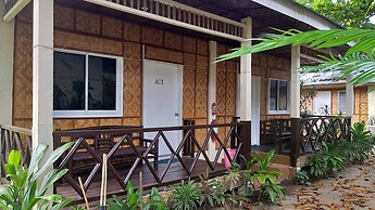 The Sharks Tail Dive Resort