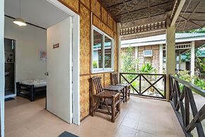 The Sharks Tail Dive Resort