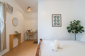 The Sharks Tail Dive Resort