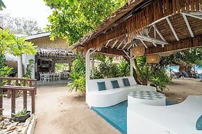 The Sharks Tail Dive Resort