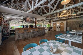 The Sharks Tail Dive Resort