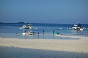 The Sharks Tail Dive Resort