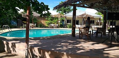 The Sharks Tail Dive Resort