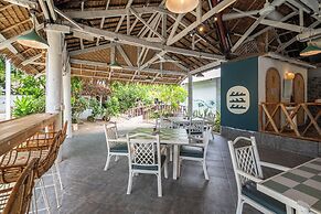 The Sharks Tail Dive Resort