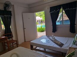 The Sharks Tail Dive Resort