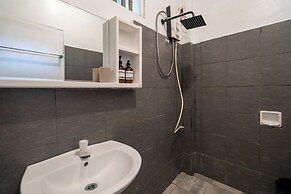 The Sharks Tail Dive Resort