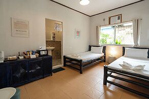 The Sharks Tail Dive Resort