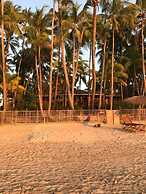 Beau Beau Beach House