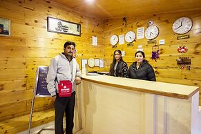 Hotel Monarch Residency Manali